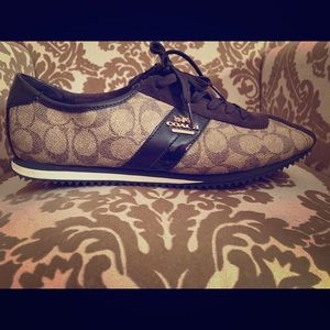 Women’s Coach Tennis Shoe